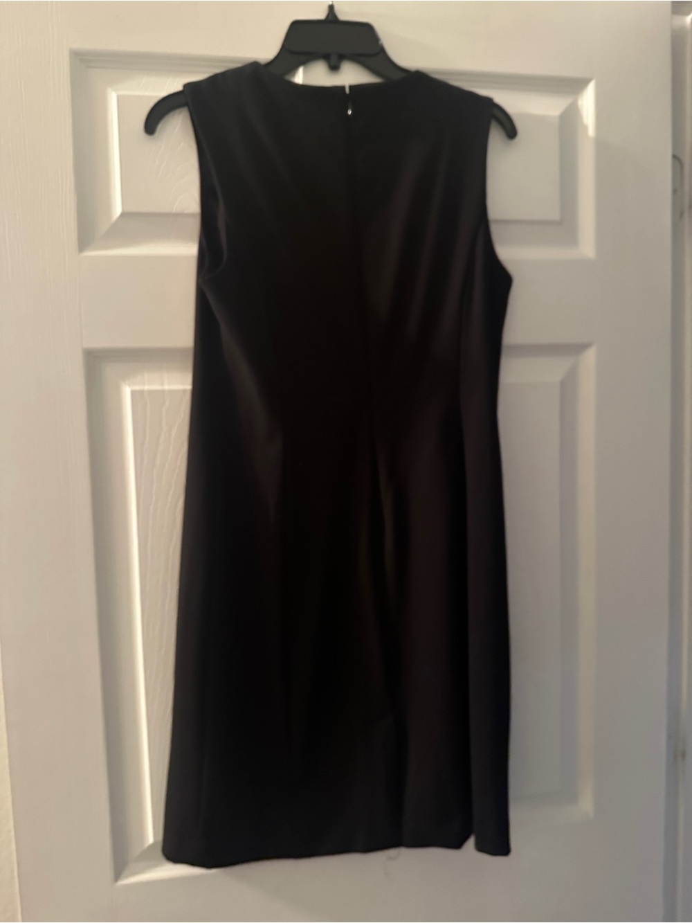 Investments Black Sleeveless Midi Shift Dress